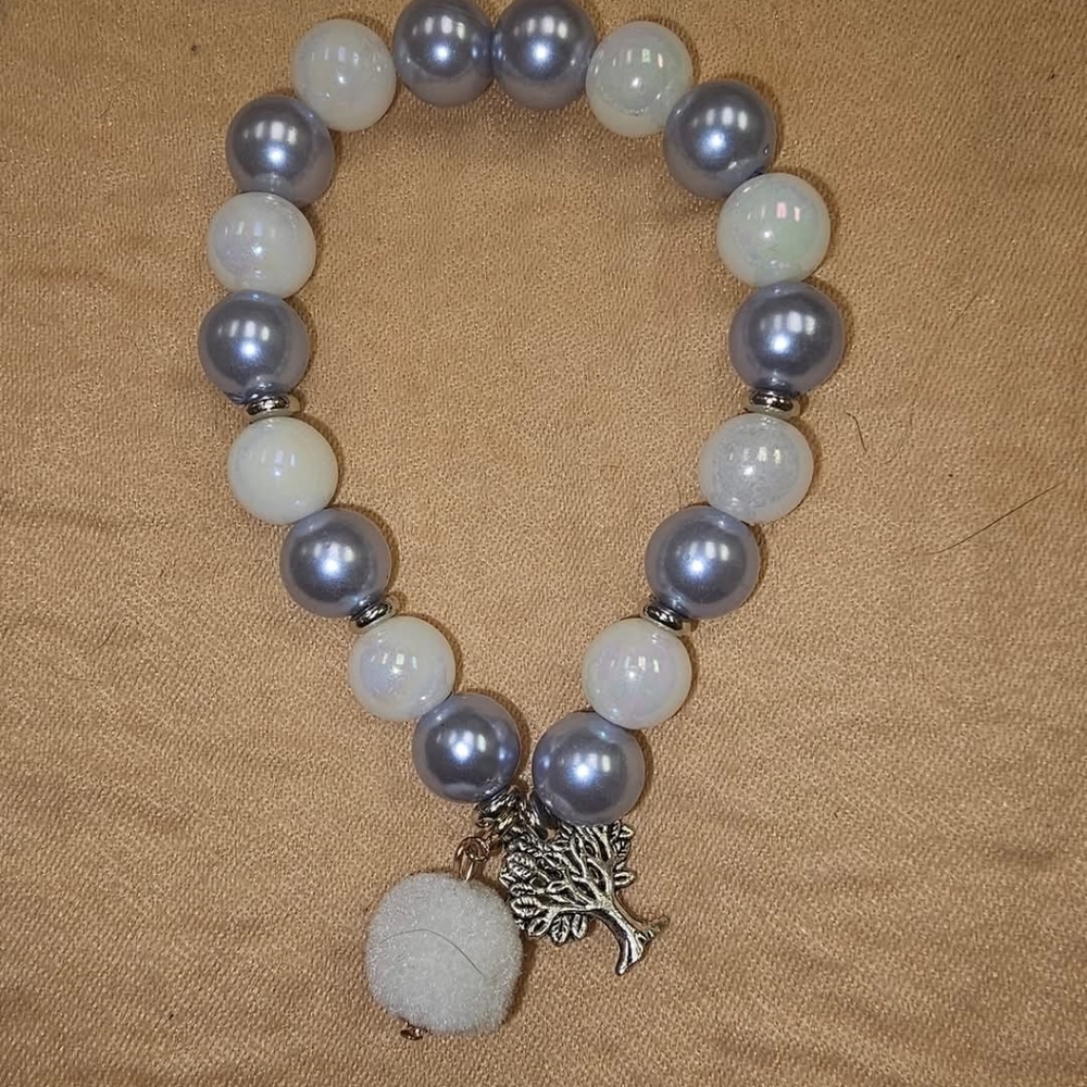 Charm bracelet